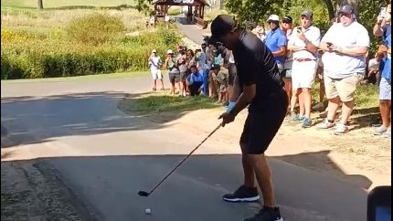 Phil Mickelson hits INCREDIBLE shot from cart path at LIV Golf Chicago event
